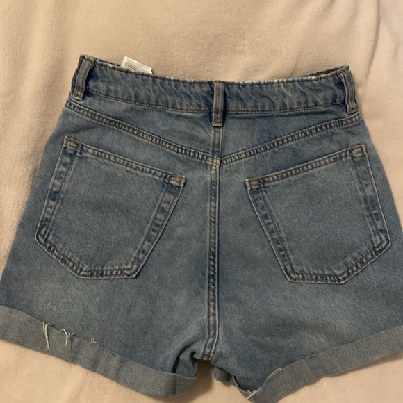 H&M Divided High Waist Denim Shorts - Picture 11 of 11